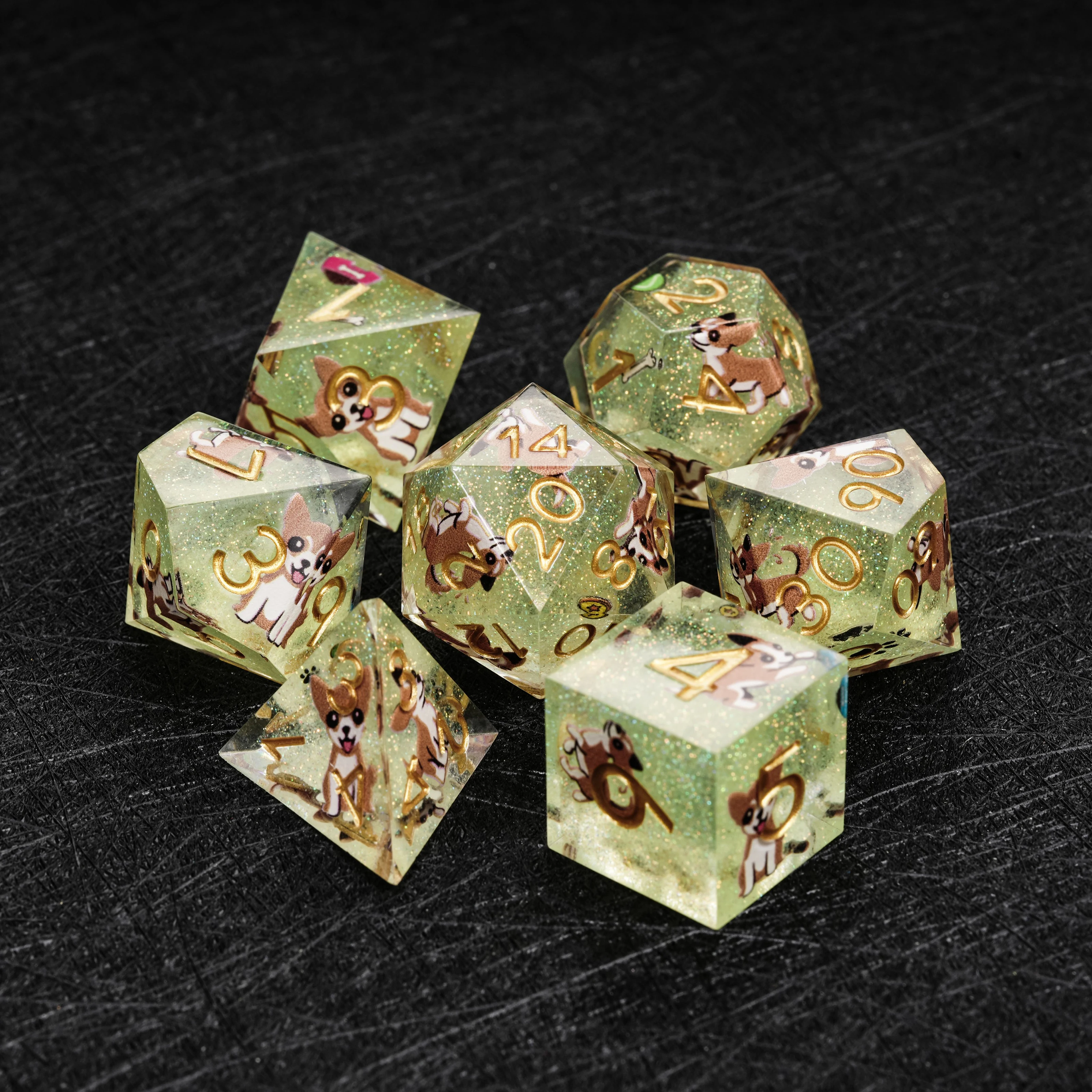 

1-7Pcs DND Dice Cute Dog Green Glitter Puppy Resin Dice Set Multi-sided Polyhedral Dice for D&D Game COC Role Playing RPG Table
