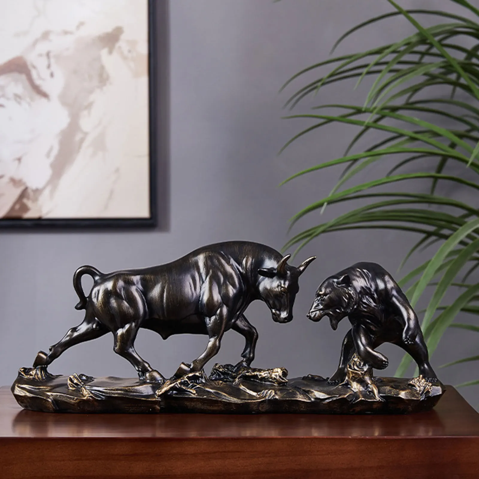 Bear and Bull Statue Animal Sculpture Resin Statue Figurine Ornament for Desktop Shelves Cabinet Decor Birthday Art Modern Decor
