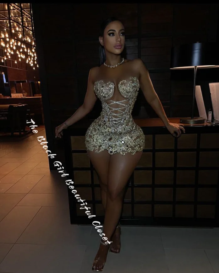 Sparkling Light Yellow Prom Dresses Delicate Applique Rhinestone O Neck Cocktail Dresses 2024 Black Girls Short Sexy Graduation