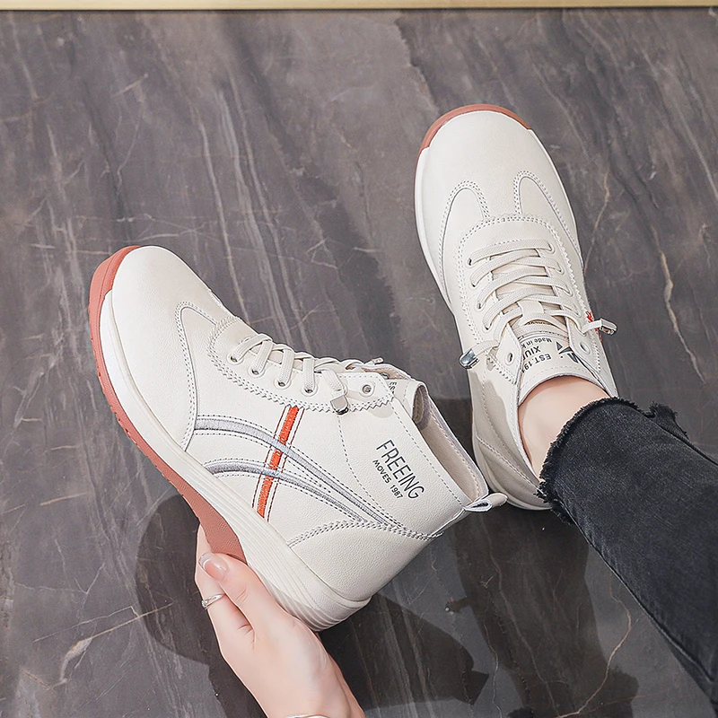 

Autumn and winter Women Casual Soft Sole Shoes Non-slip Outdoor Grass Walking Sneakers Training Comfort Leather Shoes Size 35-40