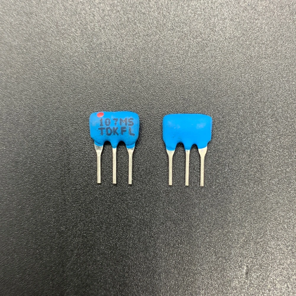 50PCS/ TDK ceramic crystal oscillator FFE1070MS11SBL FFE10.7MS 10.7MHZ straight plug 3-pin filter