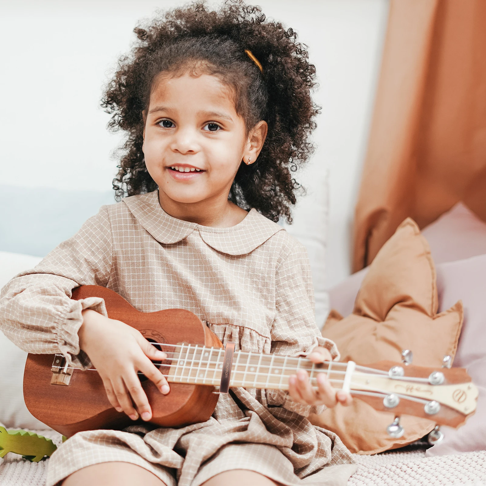 

Ukulele Capo Clamp Golden Alloy Durable Tone Modified Clip Resistant Practical Music Teachers Professionals