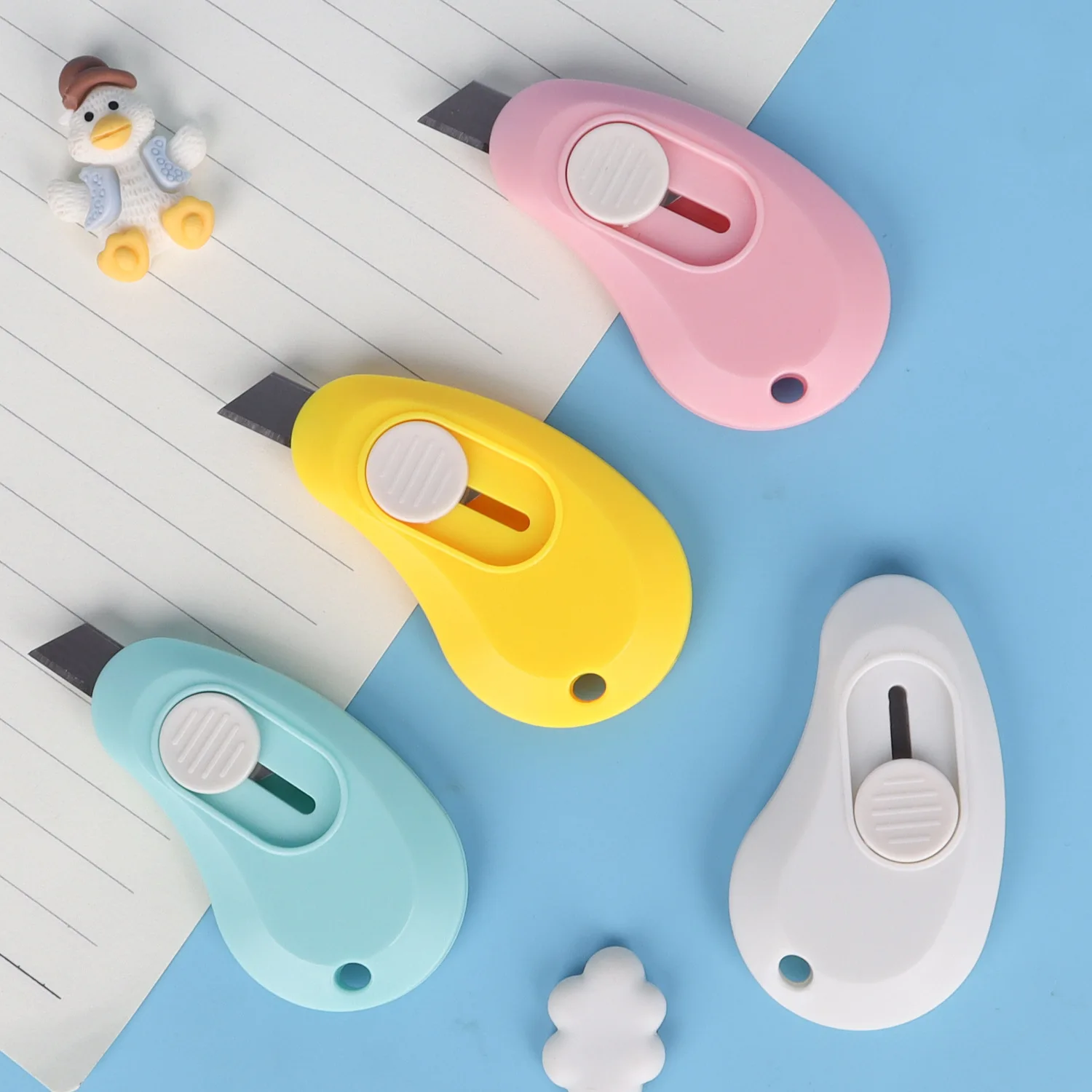 6 Pcs Mini Art Utility Knife Art Unpacking Machine Cutting Package Artifact Cute Keychain Portable Small Knife