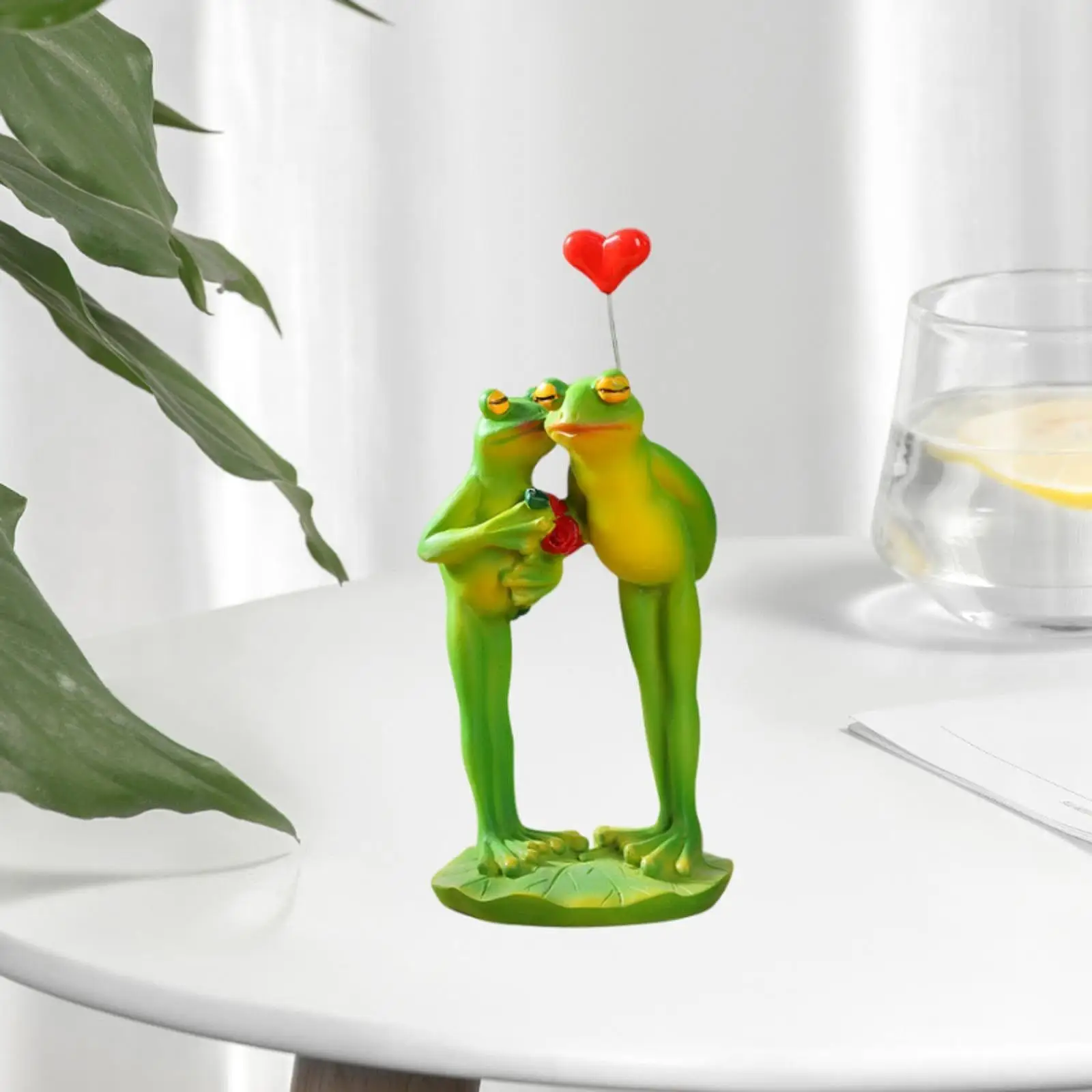 Frog Statue Multifunctional Decorative Ornament for Gardens Bookshelf Indoor