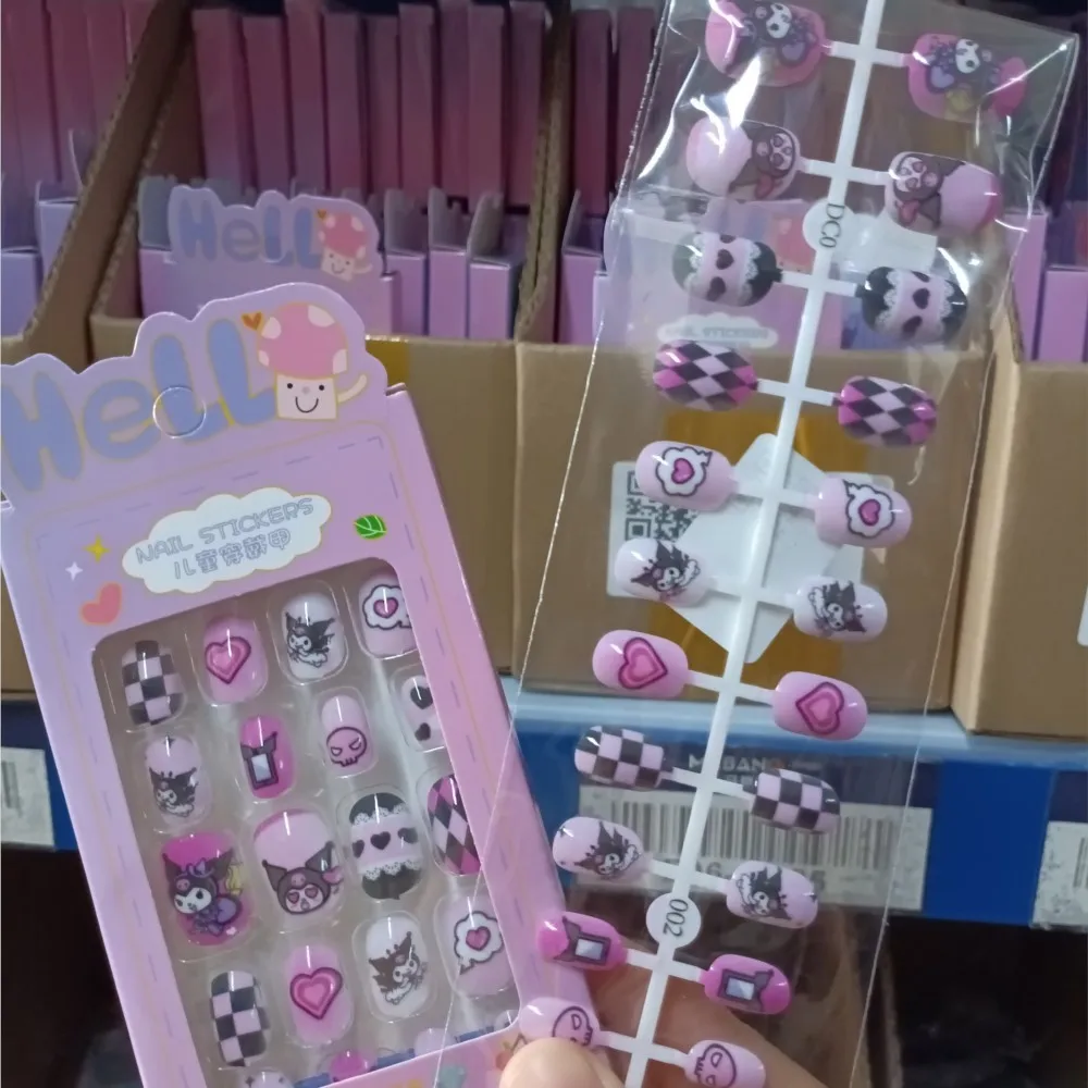 24 Uds. De uñas postizas cuadradas cortas de Hello Kitty para niños, accesorios Sanrio Y2K Kawaii, uñas postizas de dibujos animados, arte de manicura desmontable