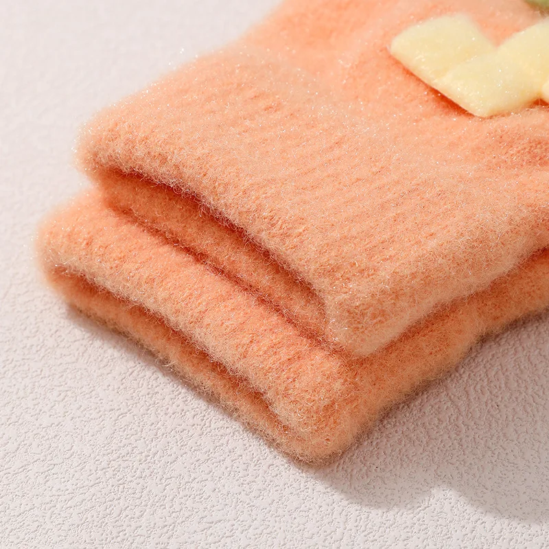 New Winter Best-selling Knitted Cute and Fashionable Thick Cold Resistant Five Finger Gloves for Men and Women Outdoor Warmth