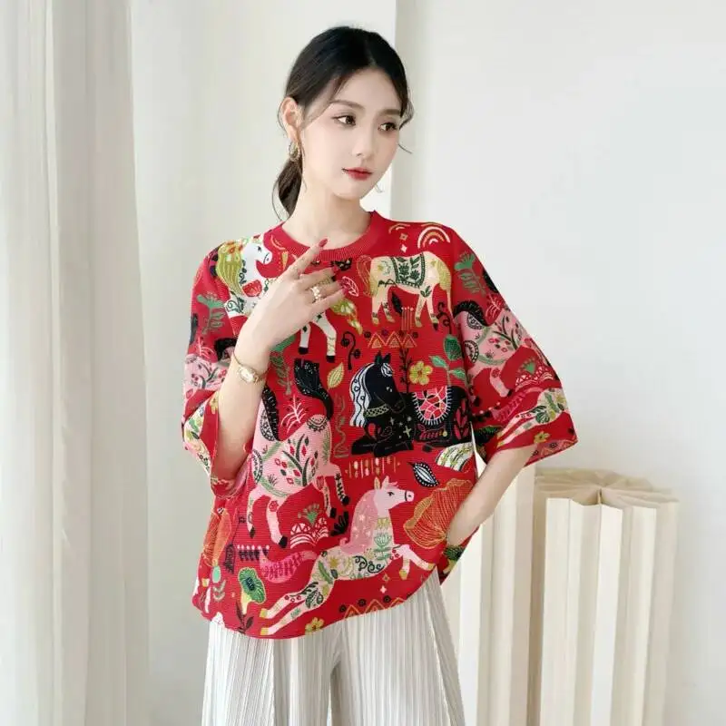 Whimsical High End Horse Print Pleated Woemn's T-shirt Half Sleeve Round Neck Loose Fit Lightweight Casual Top 216DU