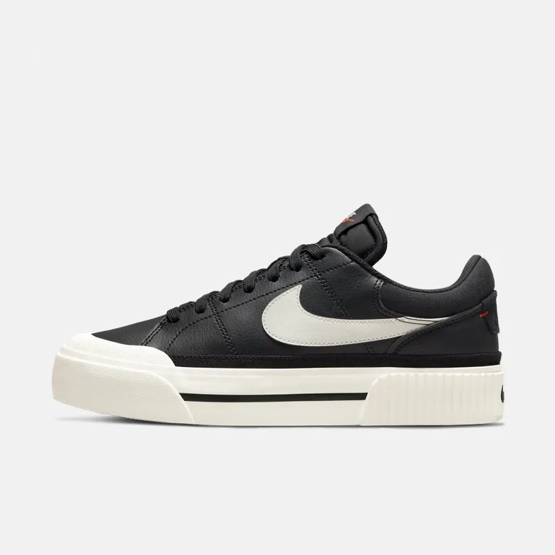 حذاء Nike Court Legacy Lift Leather المضاد للانزلاق ماص للصدمات ومقاوم للاهتراء بقصة منخفضة للنساء باللونين الأبيض والأسود