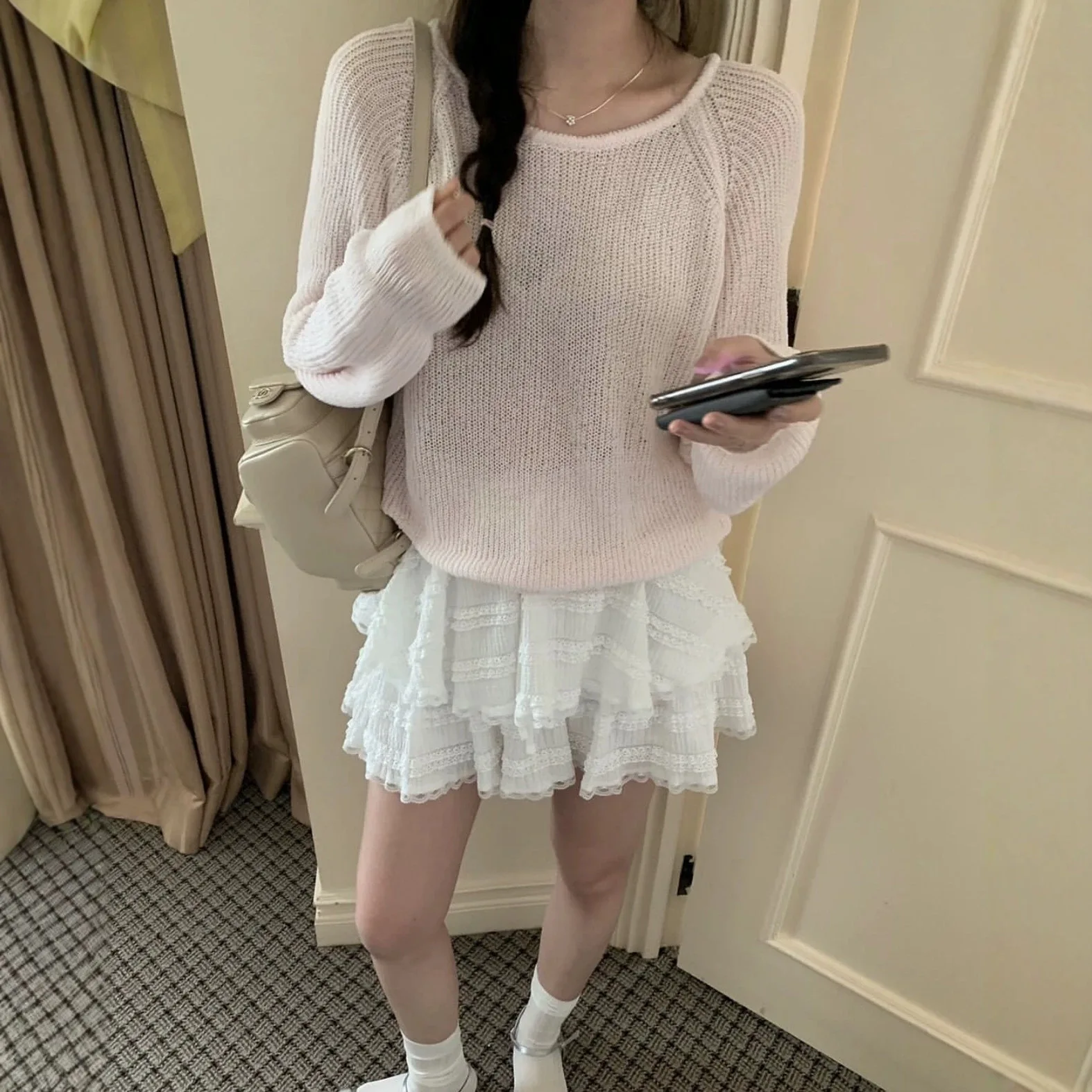 2026 Early Autumn New Niche Shoulder-sleeved Round Neck Breathable Long-sleeved Knitted Sweater Women's Top