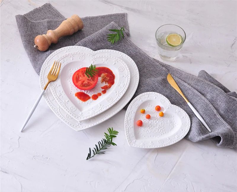 3pcs Set, White Embossed Porcelain Heart Tray, Ceramic Anniversary Plate, Novel Wedding Dish, Deep Salad Servies