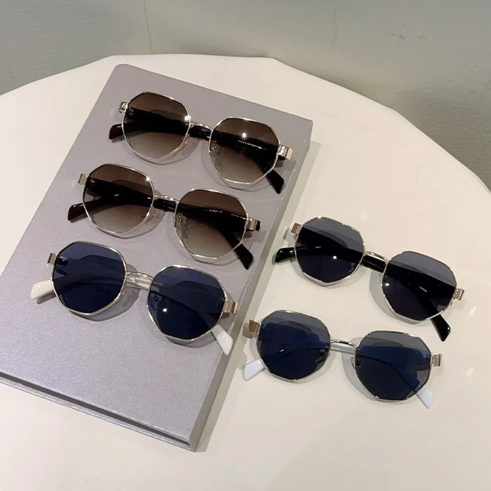 

Retro UV400 Polygonal Sunglasses Classic Gradient Color Women Sunglasses Shades Eyewear PC Anti-UV Glasses Decorative