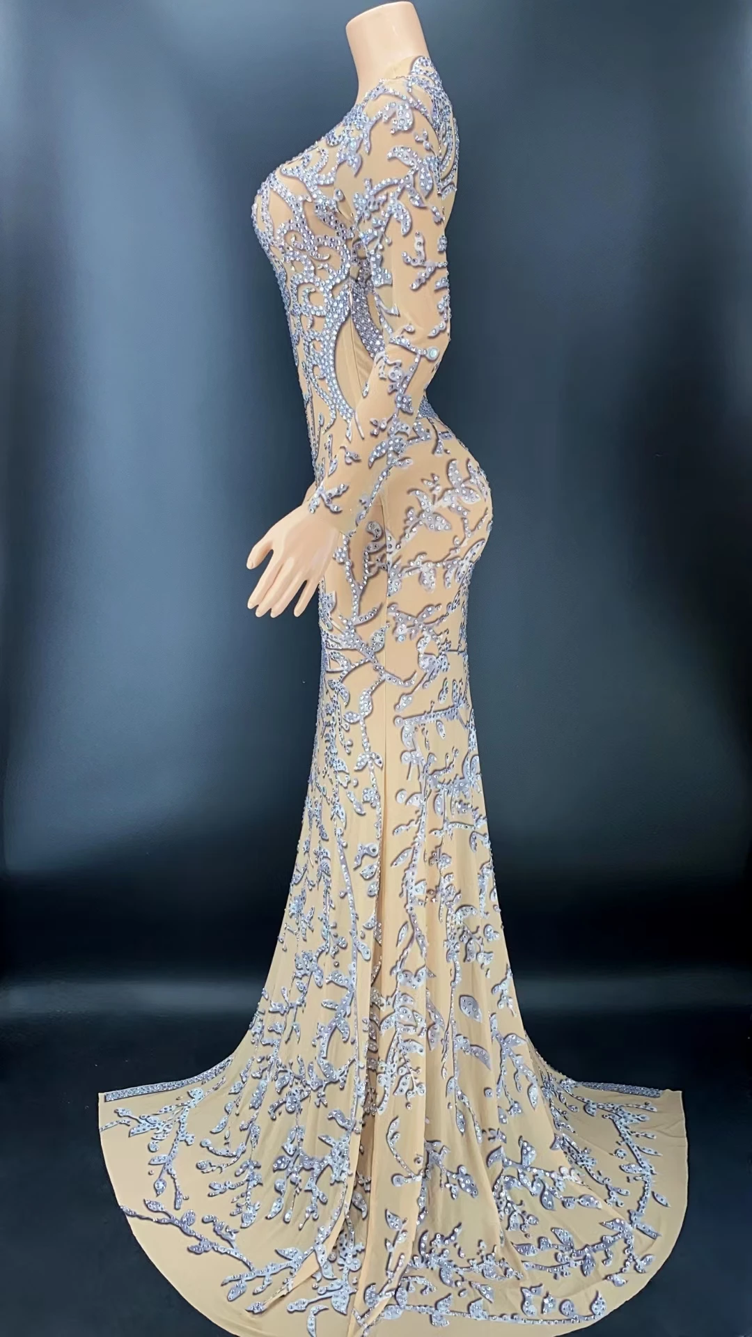 Sparkly High Split Floor-lengt - Women Formal Wear Photoshoot 评论和价格