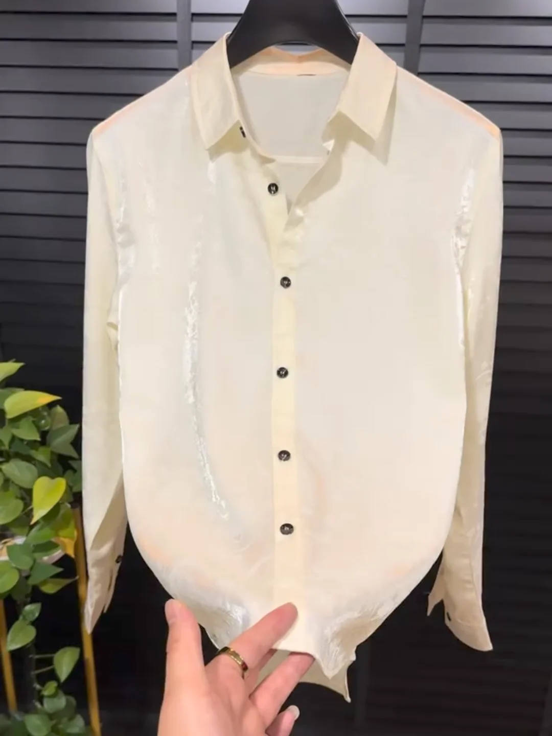 

Новая осенняя мужская рубашка с длинным рукавом: комфортная, высококачественная, модная, повседневная, деловая, в европейском стиле, крутой дизайн