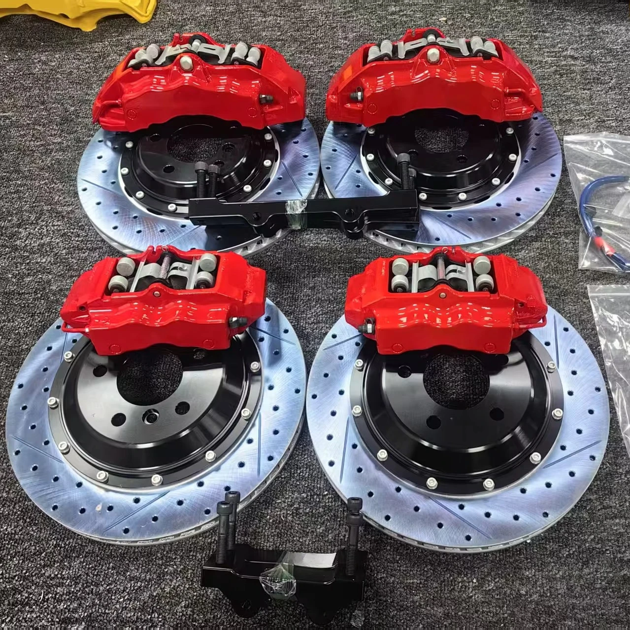 

Brake Accessories Spoon Caliper 18Z Front 6 Piston and Rear 4 Piston Large Brake Caliper Kit