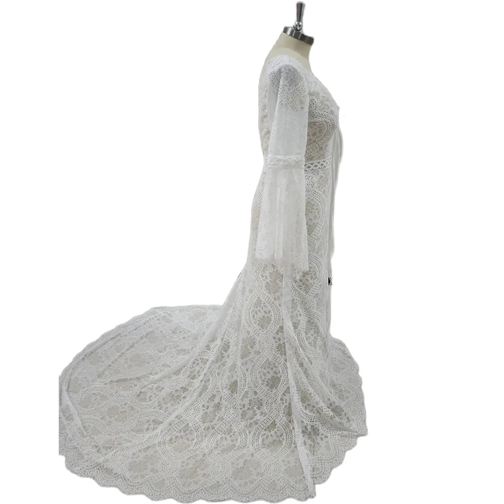 Gypsy Beach Boho Tassel Wedding Dresses 2024 V Neck Bell Sleeve Backless Hollow Out Lace Bridal Gown