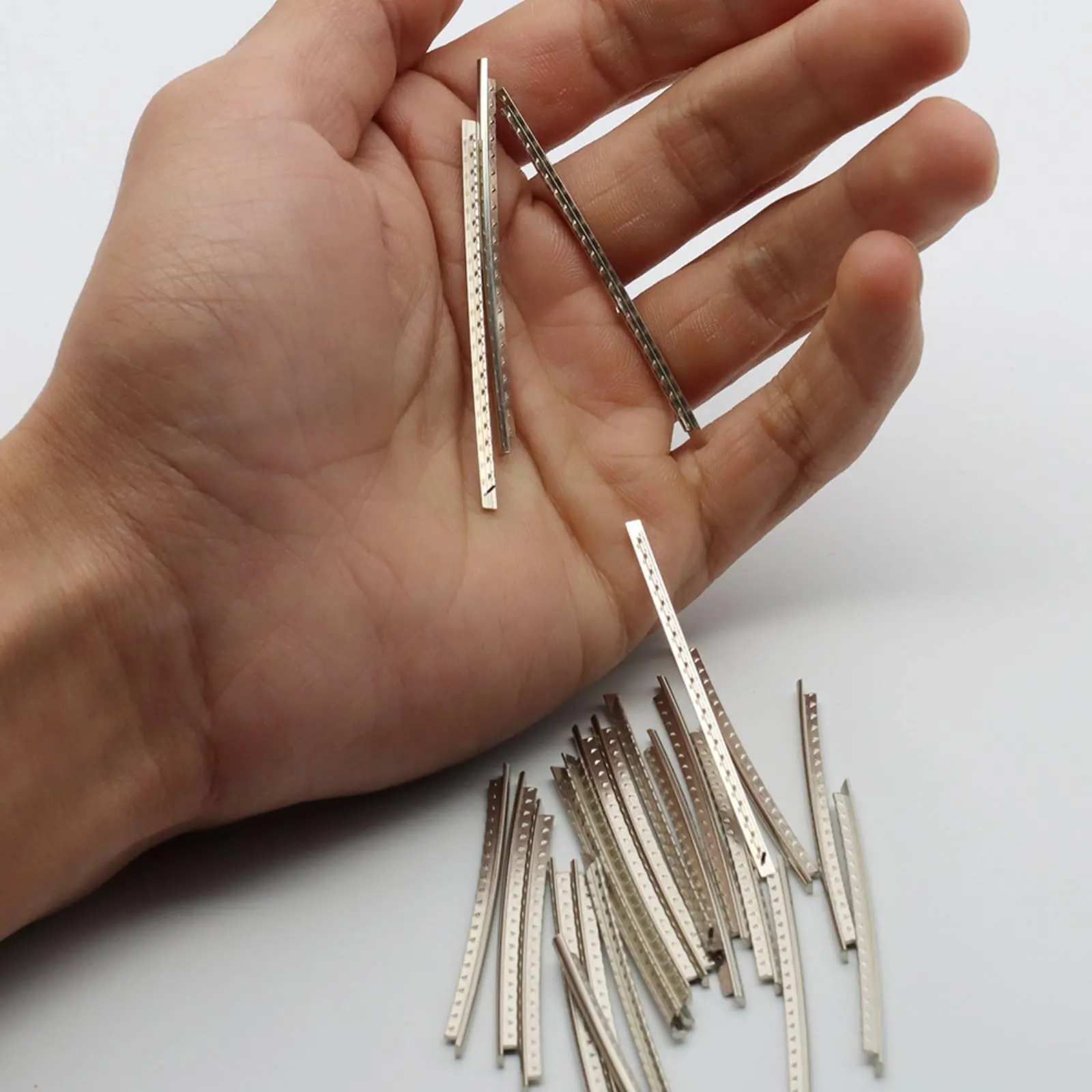 

Guitar Fret Wire Long-Lasting Stainless Steel Fret Wire Guitar Scale Line Effortless Playing Feel Instrument Hardware