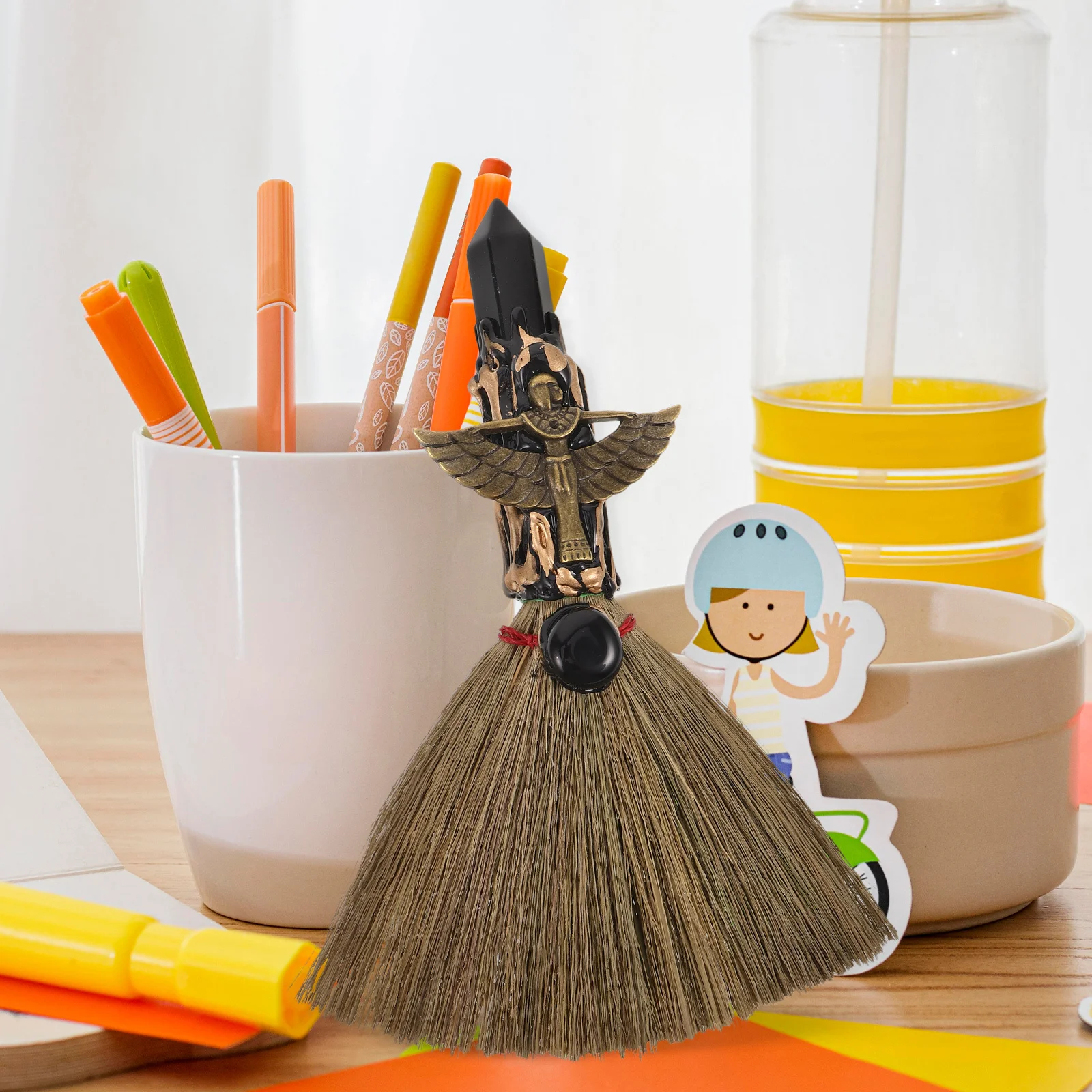 

Mini Handmade Black Obsidian Crystal Small Palm For Desk Cleaning Office Decor Tabletop Dust Sweeper Portable Mini Broom