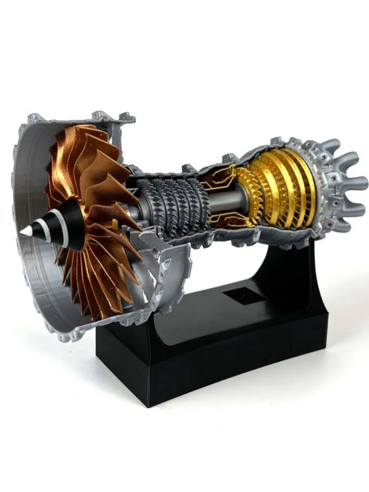 Trent900 turbofan engine model 21cm, aircraft engine