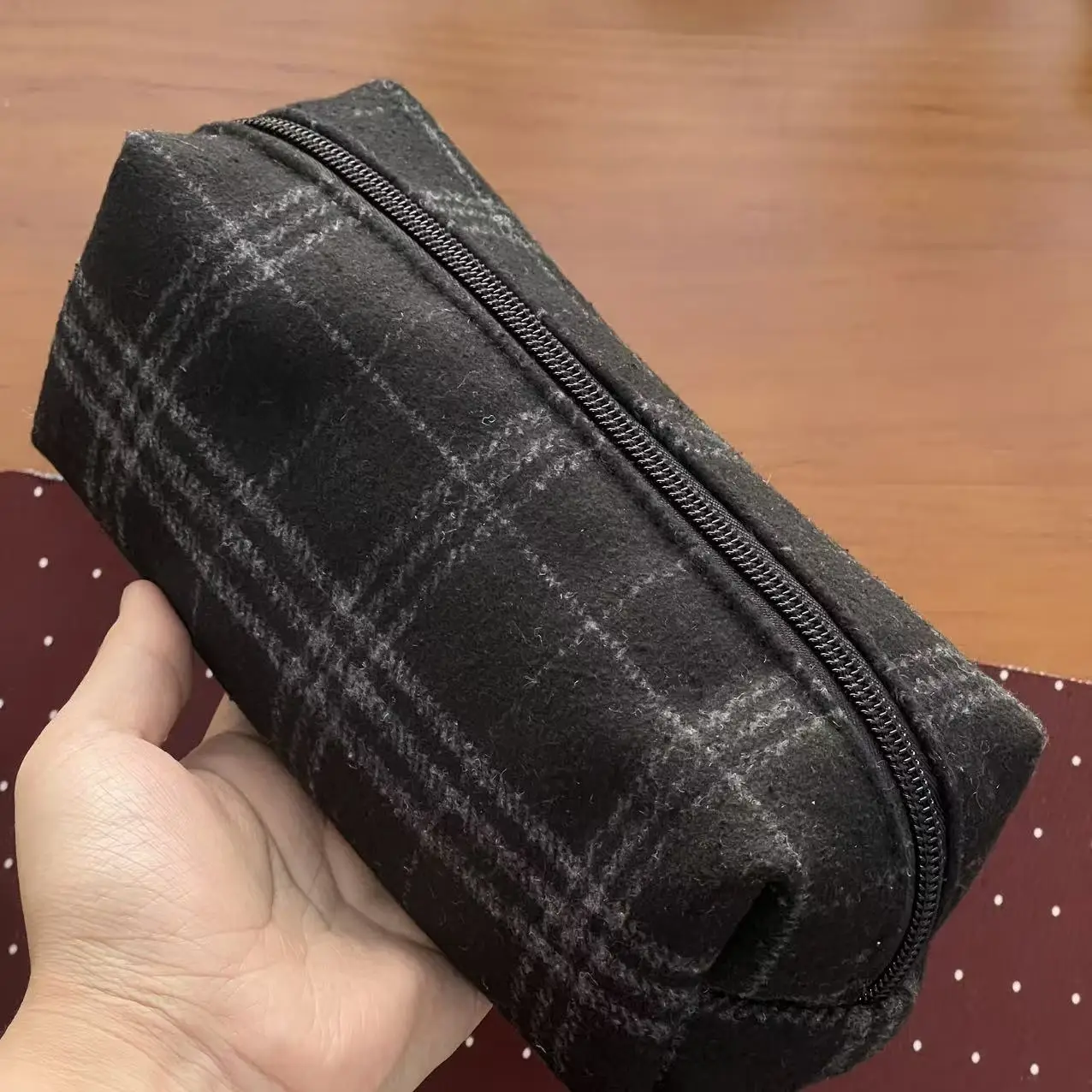 Large Capacity Plaid Polka Dot Pencil Case Simple Design Multi-Functional Stationery Box Storage Bag for Junior High School S...