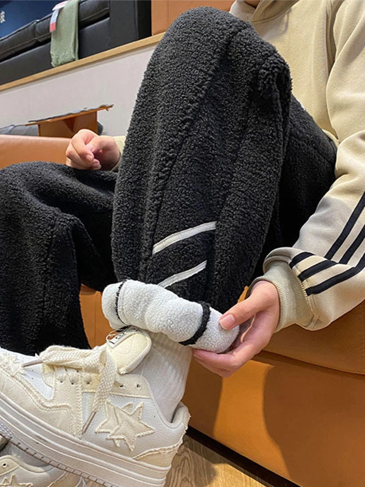 

Double-Sided Lamb Fur Men's Winter Thiened Fce Sports Pants Loose Fit Casual Trousers Trendy Large Size Sweatpants