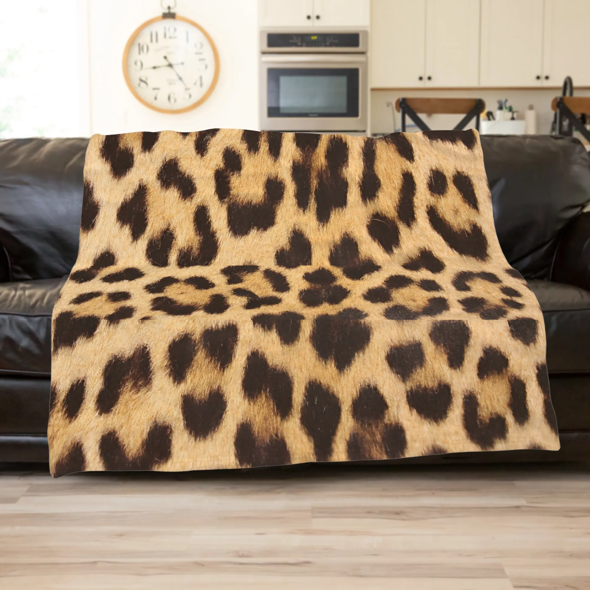 بطانية الفانيلا العصرية بطباعة الفهد ناعمة ودافئة، مثالية للأرائك والأسرة والمكاتب والسفر #4