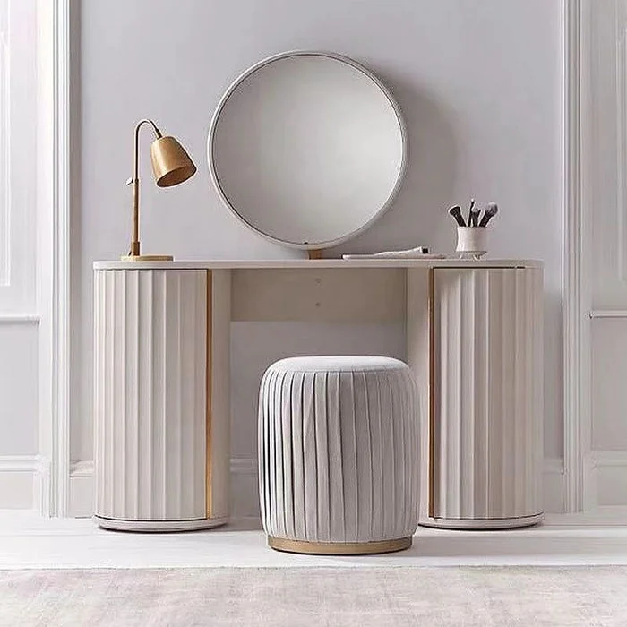 High-end Solid Wood Bedroom Dresser Set Makeup Dresser Table with Mirror Modern Luxury