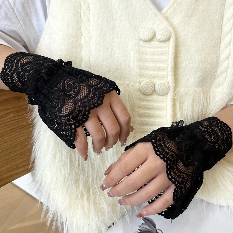 Lace Mesh Hollow Out Flower Fake Sleeves Detachable Wrist Cuffs Short Fingerless Gloves Wrist Warmer Bridal Dress Accessory
