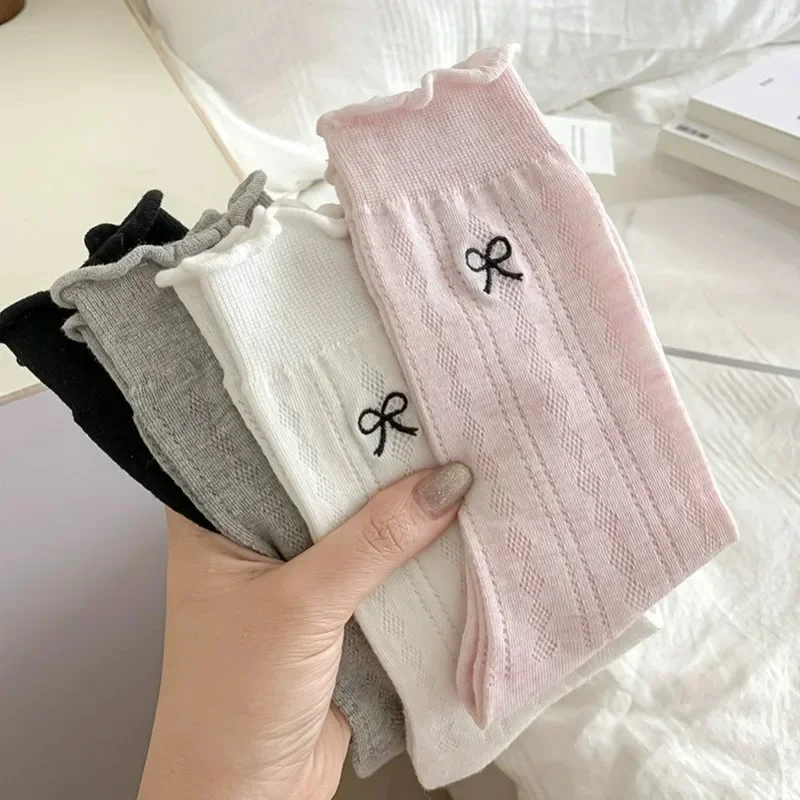 3pairs Sommer Süße Lolita Spitze Bogen Lange Socken für Frauen Mädchen Hohl Socke Casual Crew Lose Sox Mid-rohr dünne Strümpfe