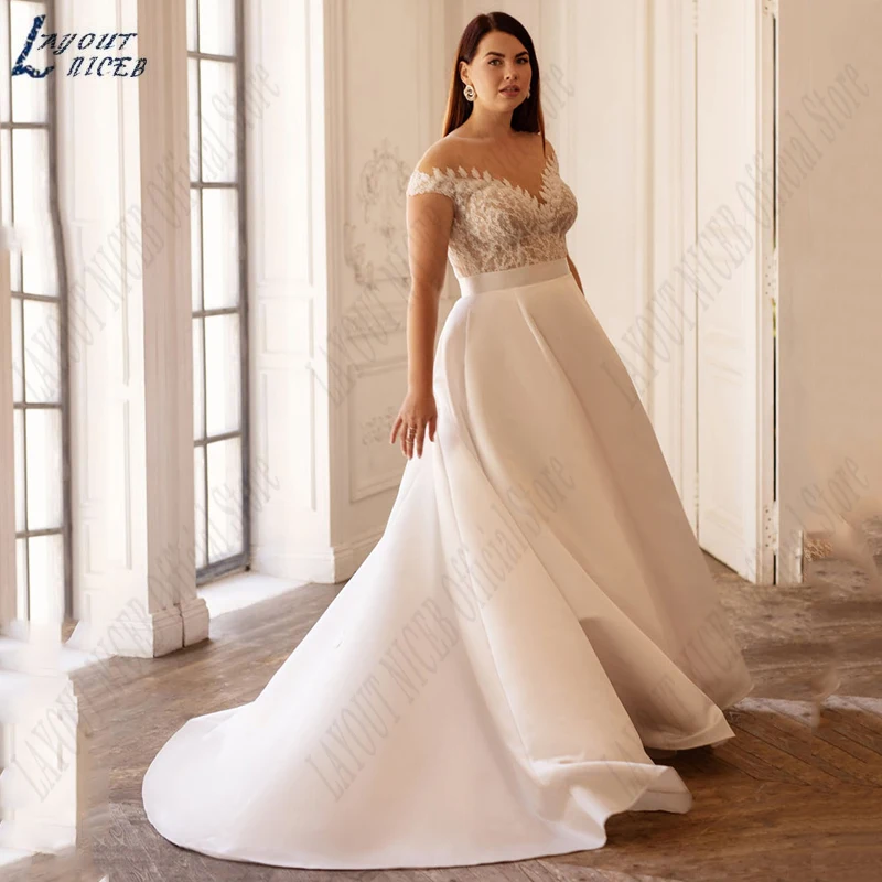 LAYOUT NICEB Illusion Lace Plus Size abiti da sposa per le donne Appliques Off spalla abito da sposa raso Vestido De Noiva elegante Illusione abito da sposa di grande taglio abito da sposa per le donne adesivi per spal