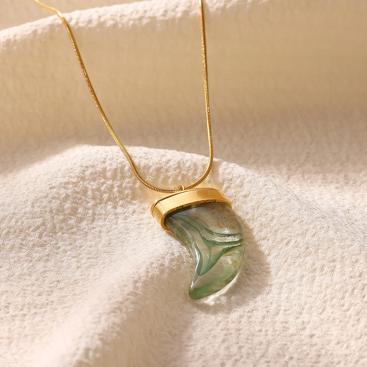 Zarte goldfarbene Edelstahlkette für Damen, Y-Lariat mit Zirkonblume, Vintage-Transparenthorn-Anhänger, ästhetisches Geschenk – Detail 12