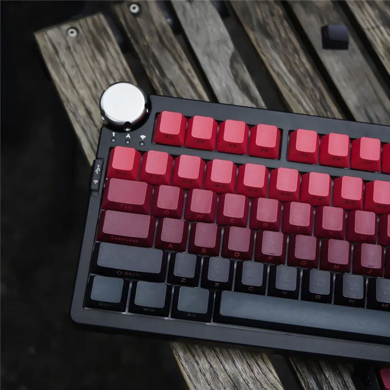 Imagem -03 - Lado Gravado Gradiente Keycaps 139 Teclas Perfil Cereja Teclado Mecânico Sublimação de Tintura Preto Vermelho Material Pbt