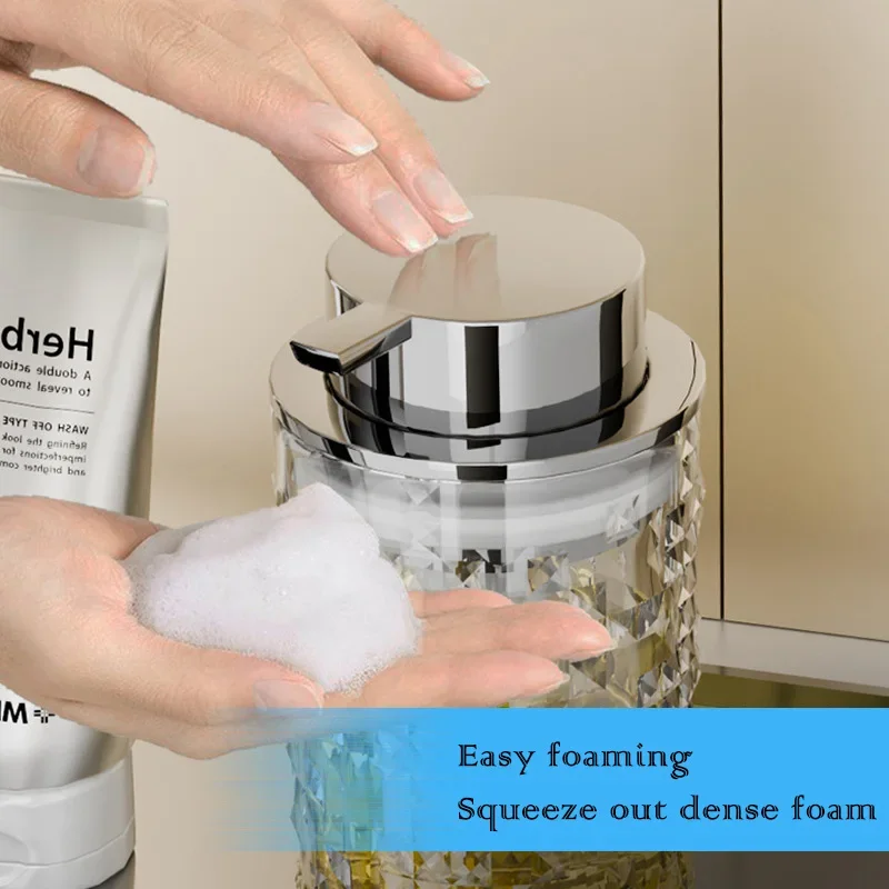 Gel de bain nettoyant pour le visage, bouteille moussante, désinfectant pour les mains, type de mousse, eau d'émulsion, machine à mousser