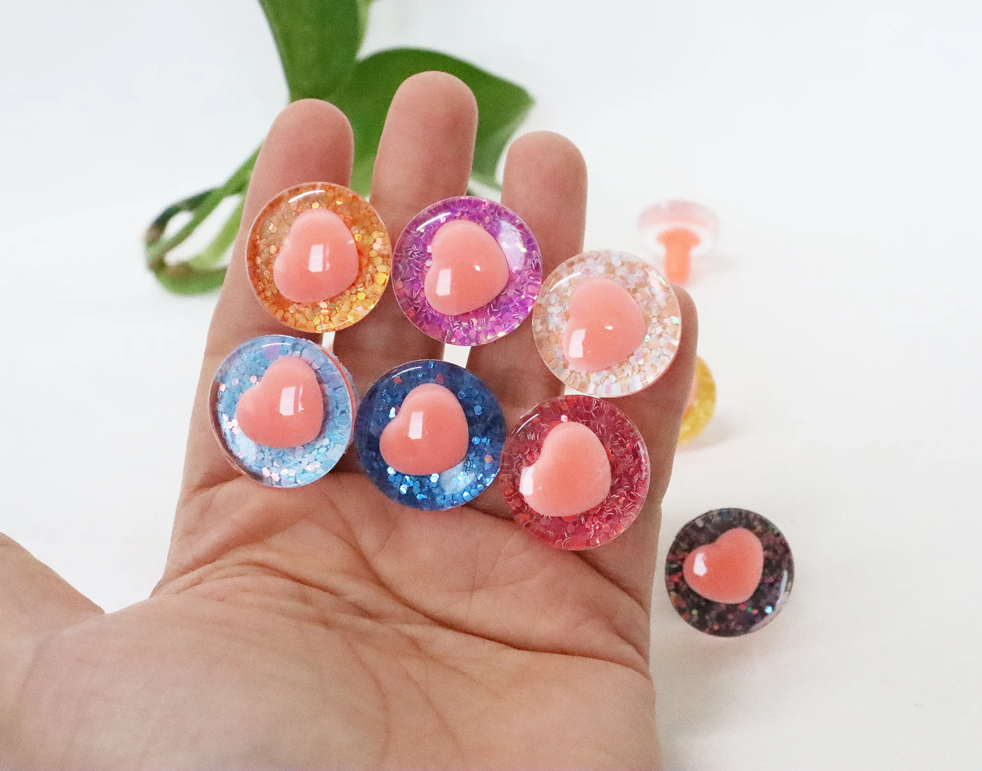 masckaszem style colorful 25mm heart eyes 3D  Comical round glitter toy eyes with hard washer for Valentine doll accessories-T10