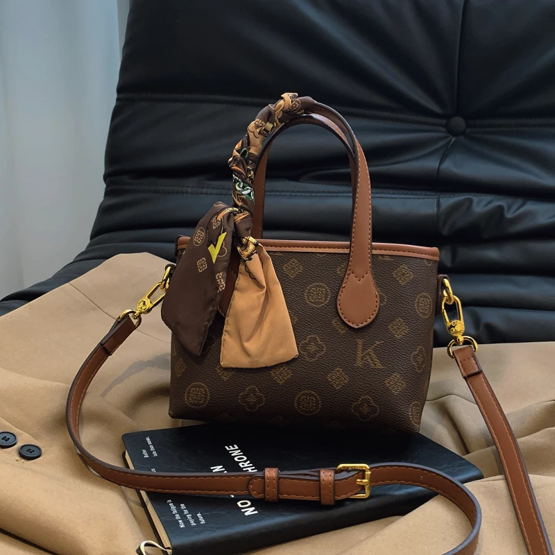 حقيبة يد كروس عصرية وفريدة من نوعها للنساء مع تصميم جلدي عتيق وسعة كبيرة وأسلوب بسيط #2