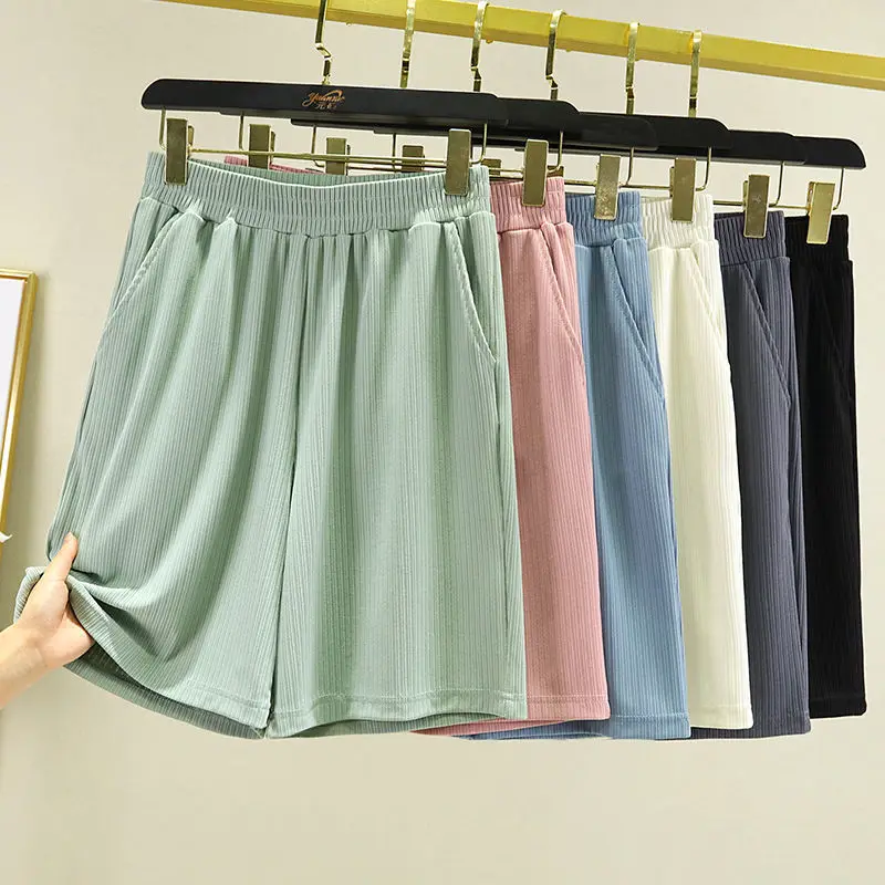 

2024 Summer New Women's Shorts Ice Silk Wide Leg Pants Fashion Trendy Loose Shorts Slimming Women's Casual Shorts