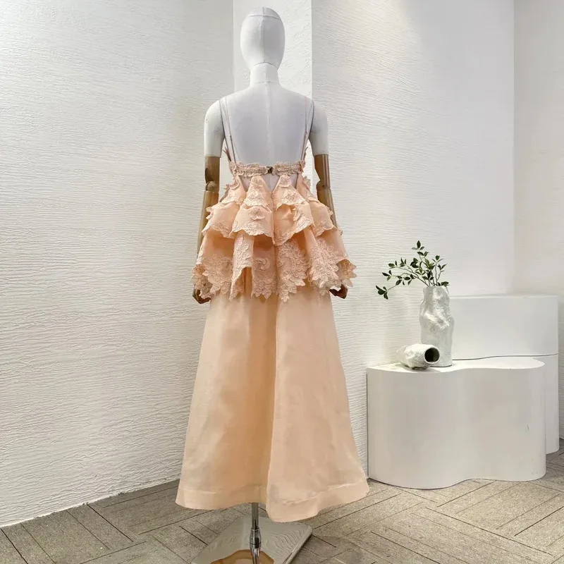 2025年新作コレクション レディース ピンクレース パッチワーク カスケード ディープVネック バックレス ノースリーブ カットアウト ミディ丈ワンピース