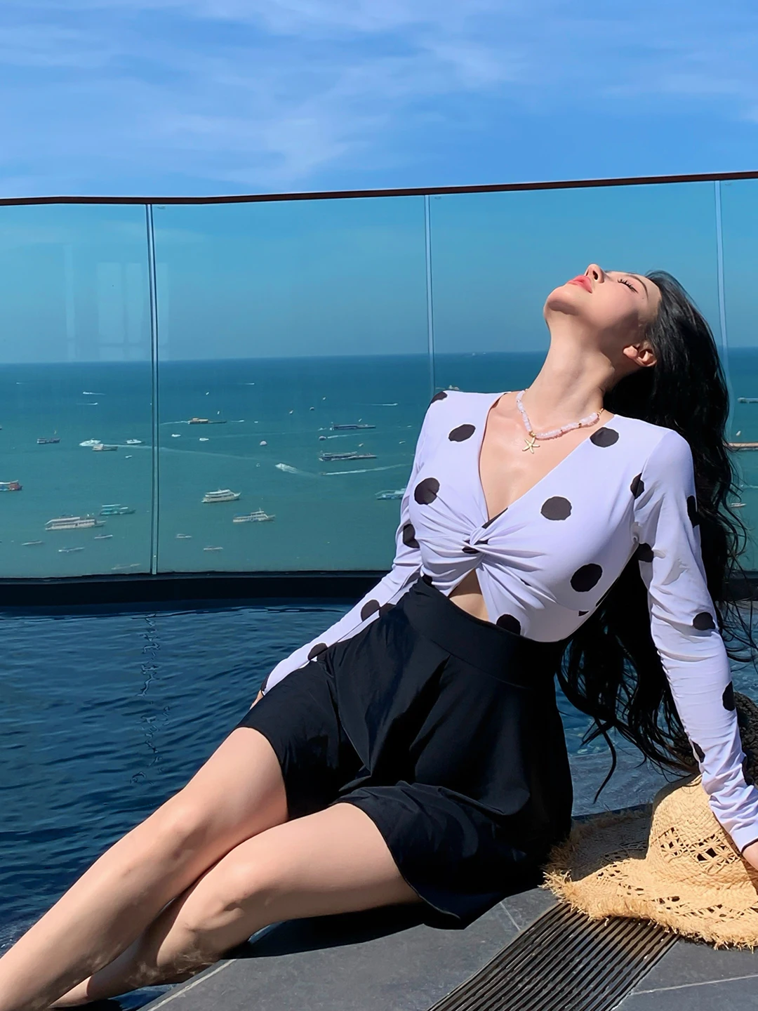 

Retro Polka Dot Swimsuit Long Sve V Ne Vaion Sle plus Size Sexy Slimming for plus Size Women