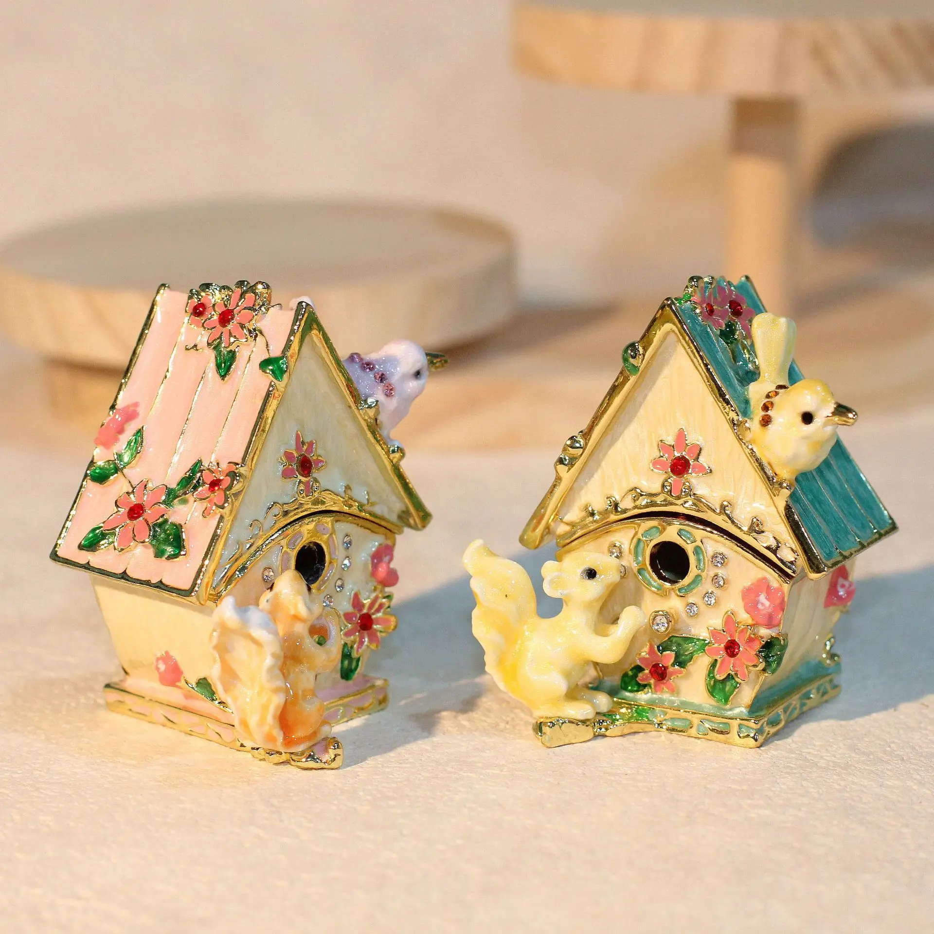 

Metal Enamel Handicrafts Mini House-shaped Jewelry Box Creative Home Desktop Decorative Items