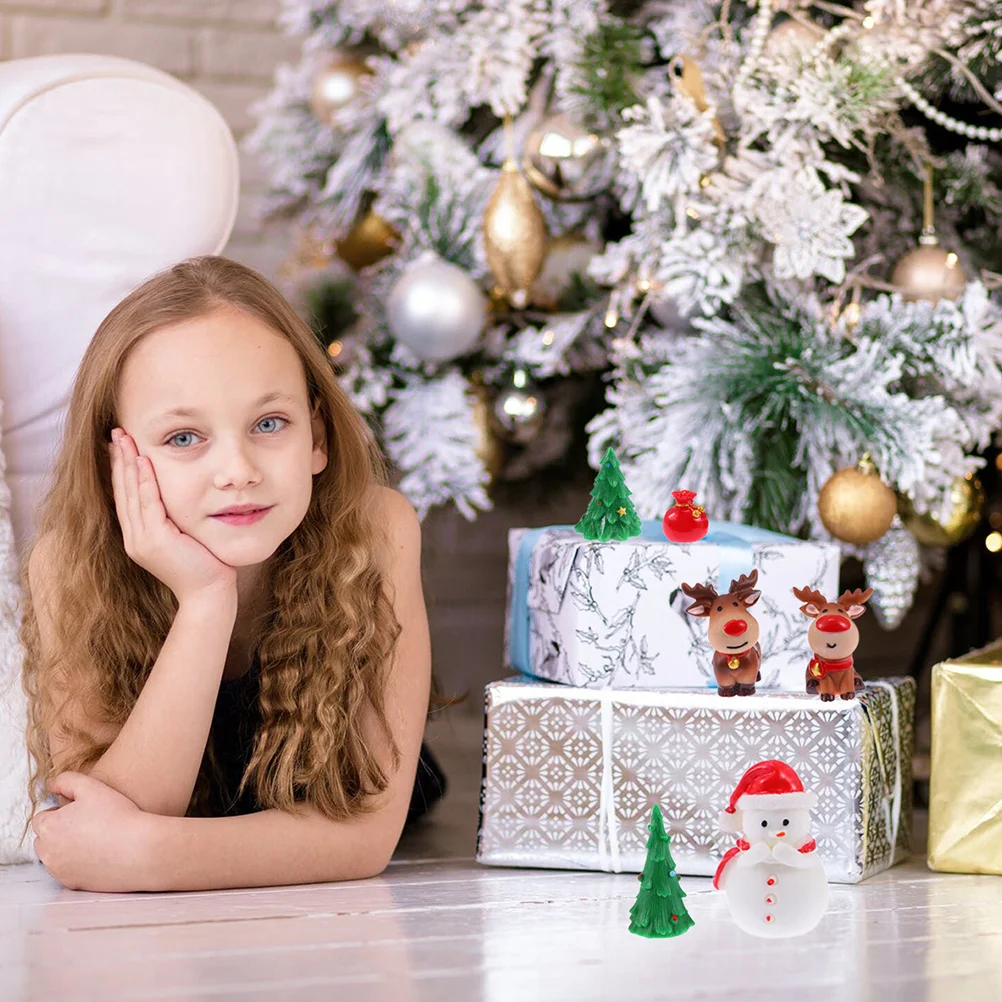10 stuks Kerst Hars Ornamenten Sneeuwpop Rendier Micro Landschap Decoratie Xmas Desktop Versiering voor Party Kerst Versiering