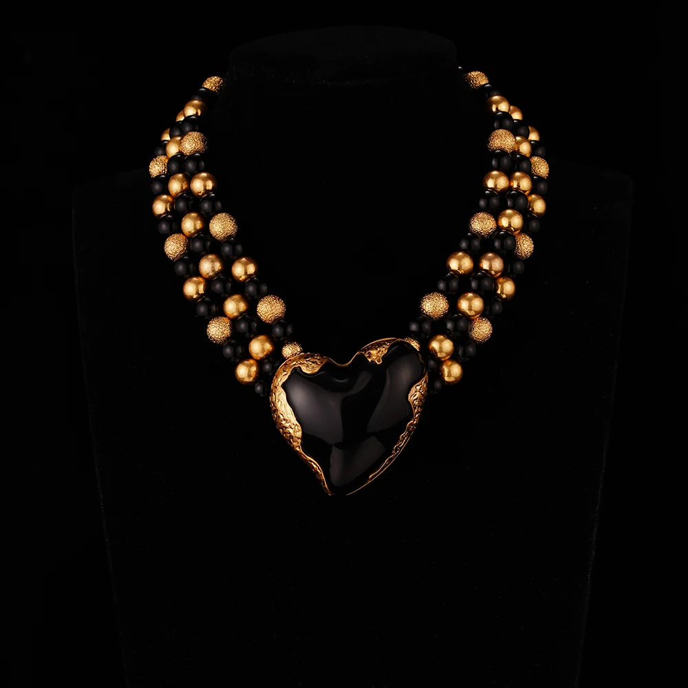 ﻿ Fashion Multi-layer Natural Bead Black Large Peach Heart Pendant Necklace Women Bohemian Luxury Party Wedding y2k Accessories