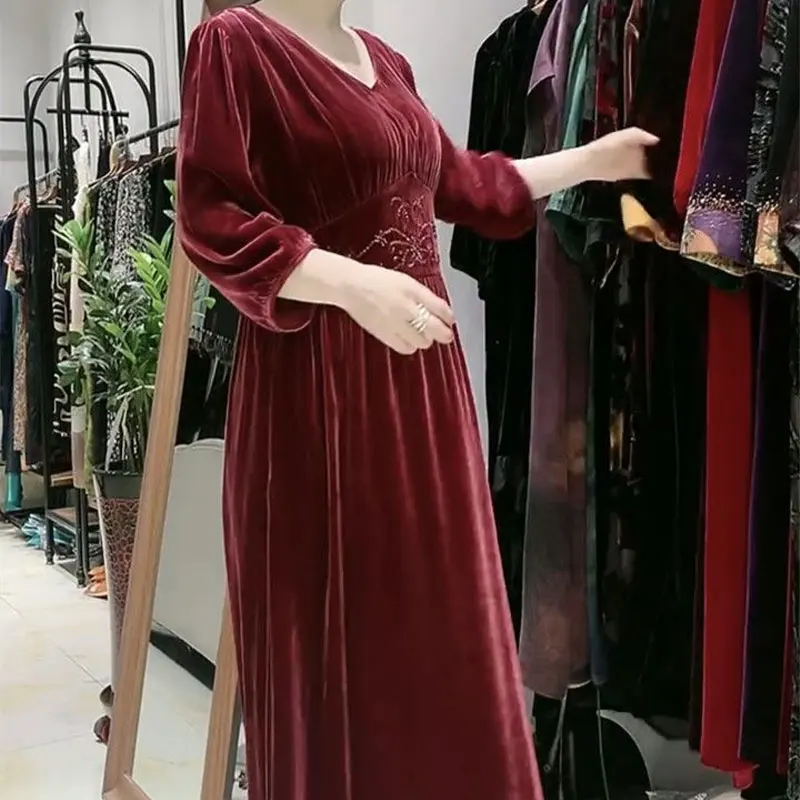 Vintage Stylish Beading Long Dress Autumn Winter Elegant V-Neck Female Clothing Casual 3/4 Sleeve A-Line Waist Velvet Dresses