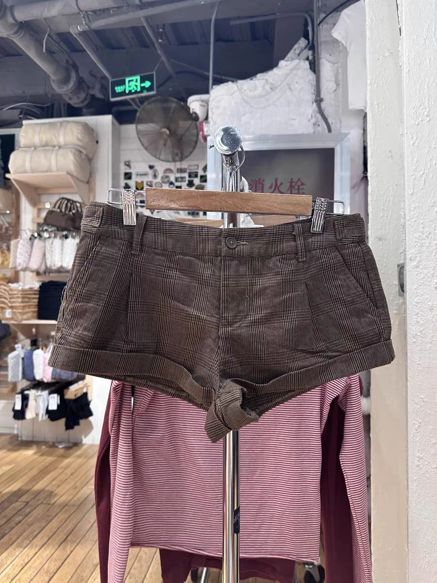 Brązowe Szorty w Kratę Damskie Jesienne Niskie w Pasie Bawełniane Proste Krótkie Spodnie Damskie Vintage Streetwear Uniwersalne Preppy Style Pant Y2k