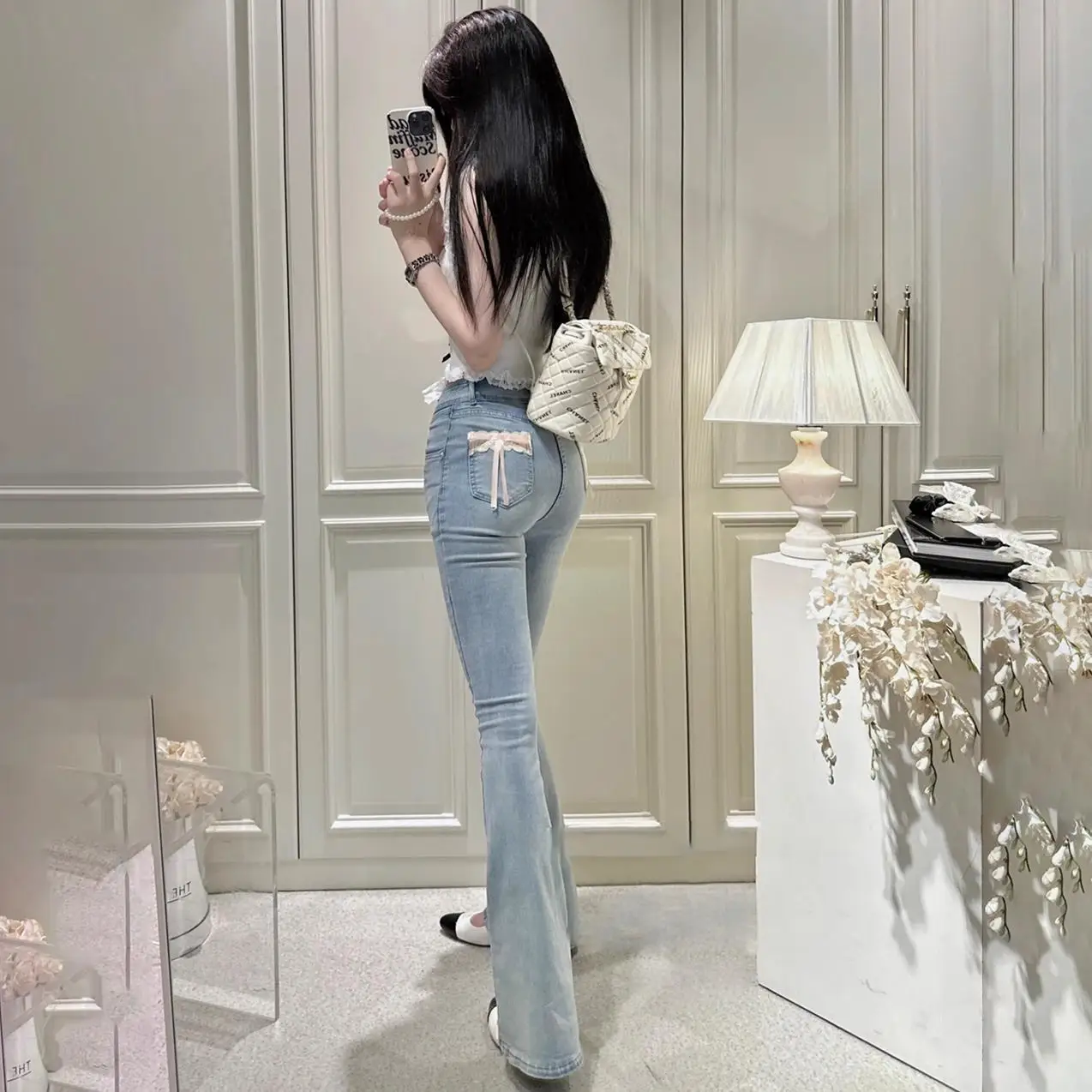 

High Waist Bell Bottom Jeans Lace Trimmed Slim Fit Design Sensation Jeans with Built in Hip Pad Retro Style Commute Wind