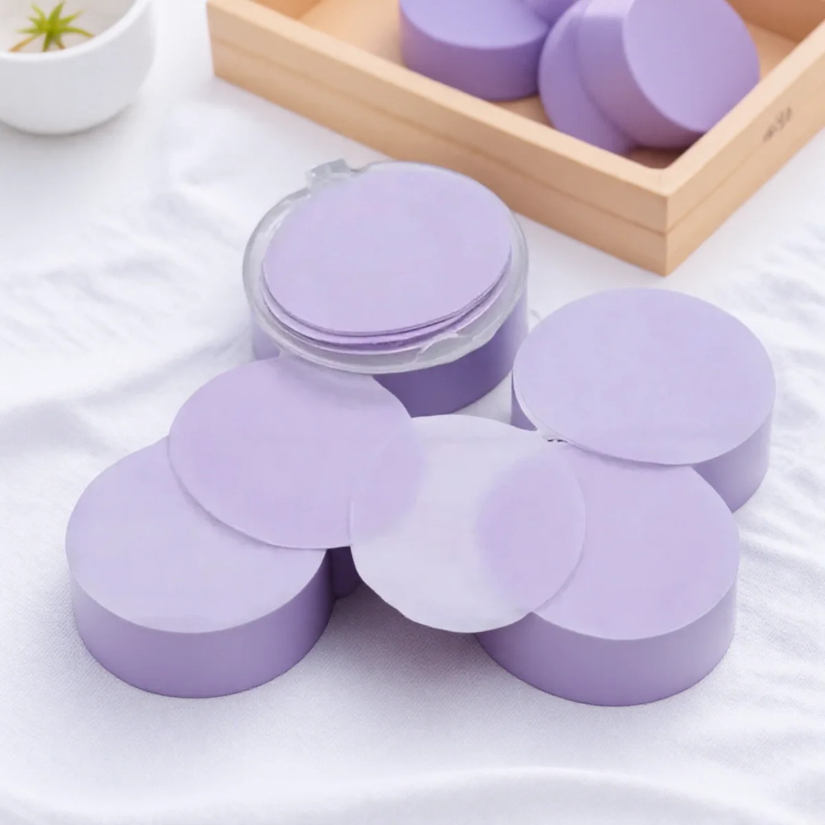 Mini feuilles de savon de voyage jetables portables, 50 pièces, papier pratique, outil de nettoyage des mains, boîte à roulettes, essentiels pour la maison et la salle de bain