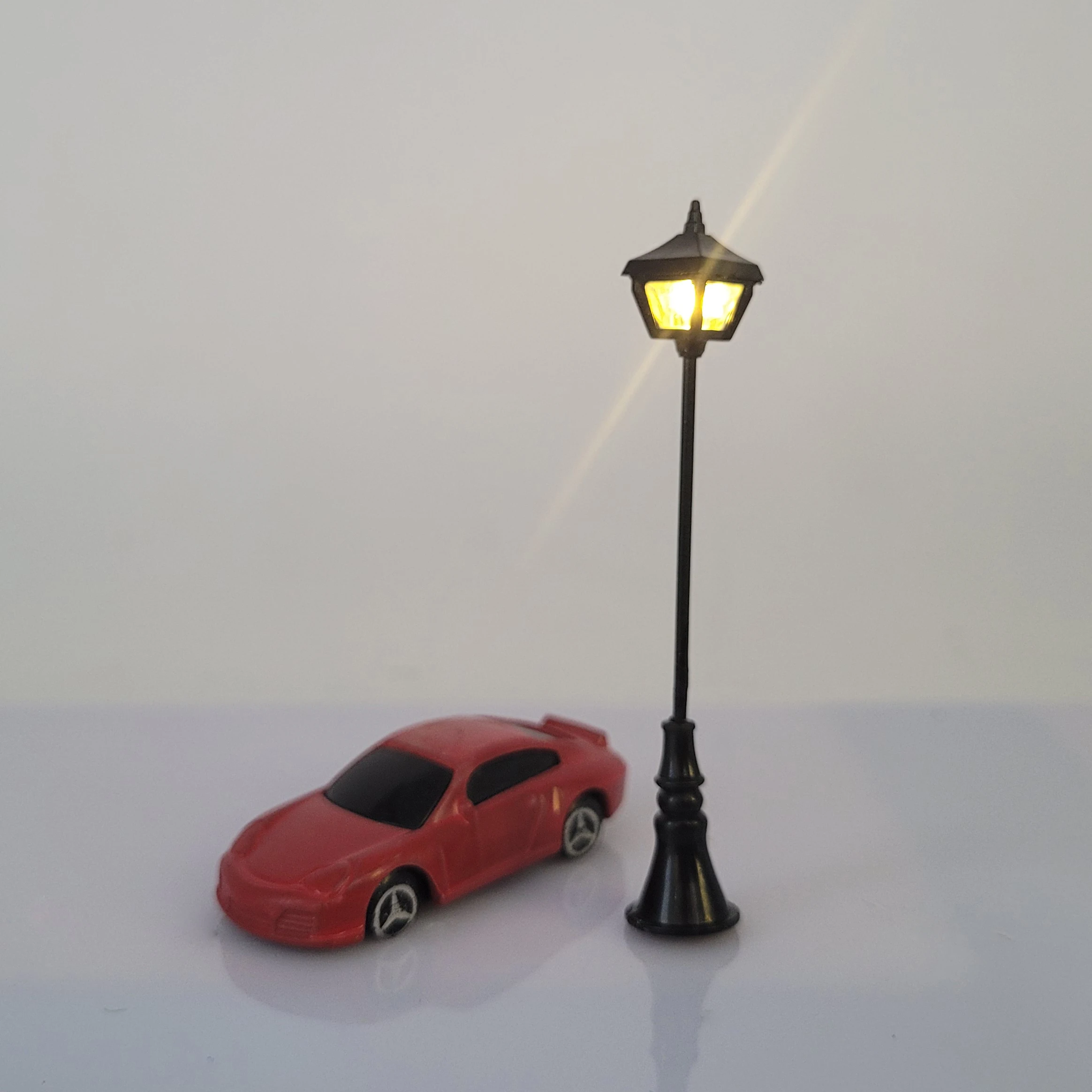 1/2PCS HO Scale Model Lamp Park Lamppost Garden Street Light 12V Led Light Model Lamps Park/Train Layout Model Park Scenery