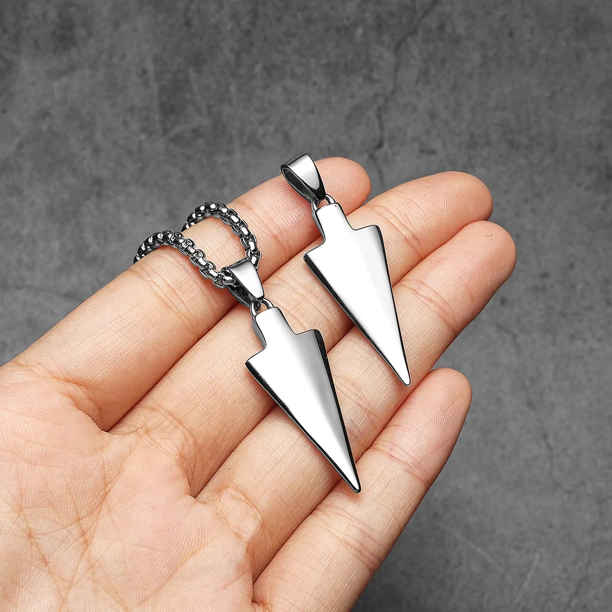 Simple Arrow Men Necklace With Pendant Stainless Steel Sculptible Jewelry For Male Women Punk HipHop Accessories Gifts Wholesale