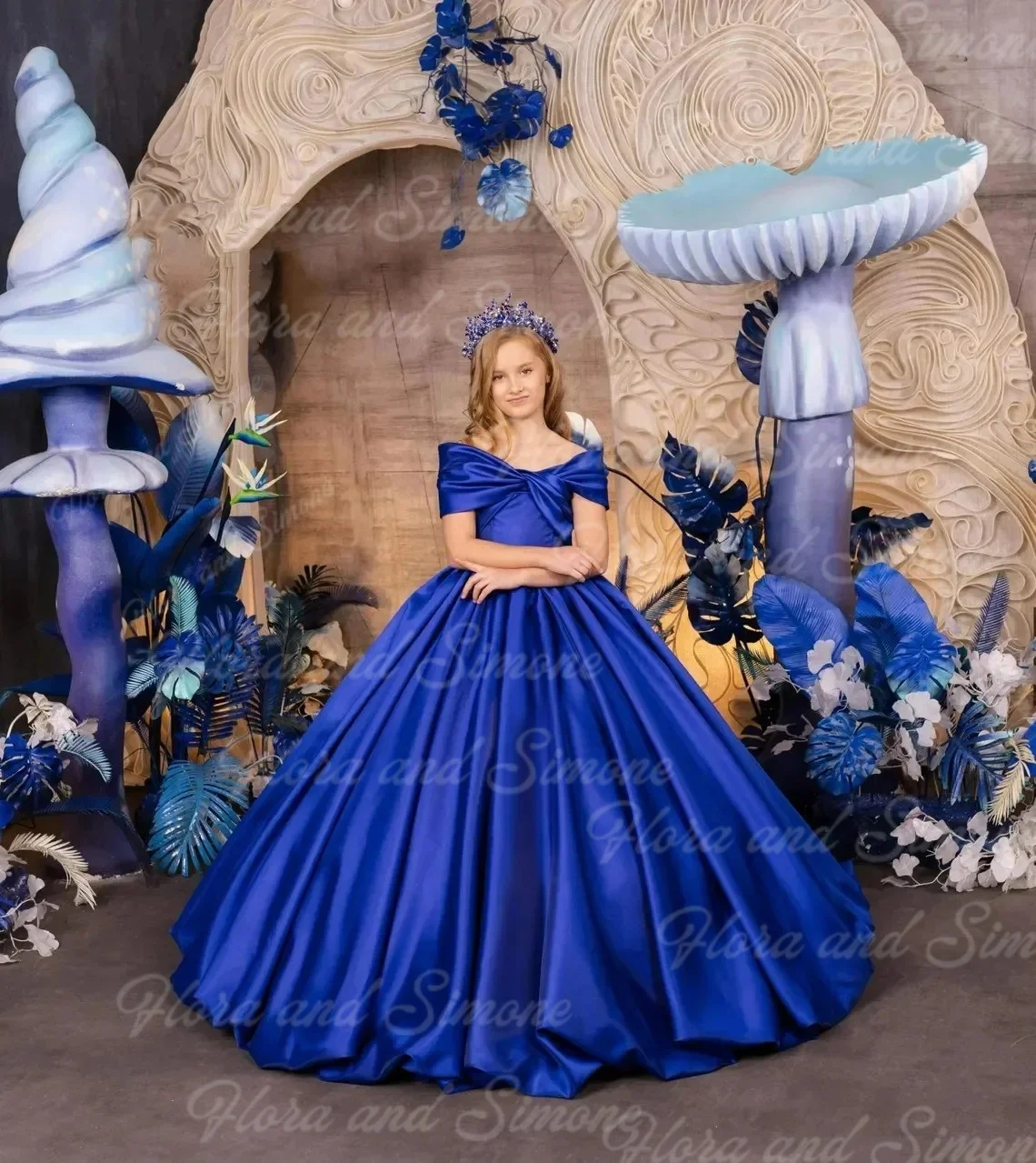 ชุดเดรสเด็กผู้หญิงสีน้ำเงินรอยัลสำหรับงานแต่งงาน ผ้าซาตินยาวกรอมพื้น สำหรับงานวันเกิด งานฉลองวัย 15 ปี งานพิธีการ งานพรอม สามารถสั่งตัดได้
