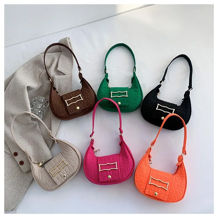 Women's Felt Bag 2024 New Fashion Shoulder Armpit Bag Small Handbag Simple Saddle Bags Senior Design Female Shoulder Bag