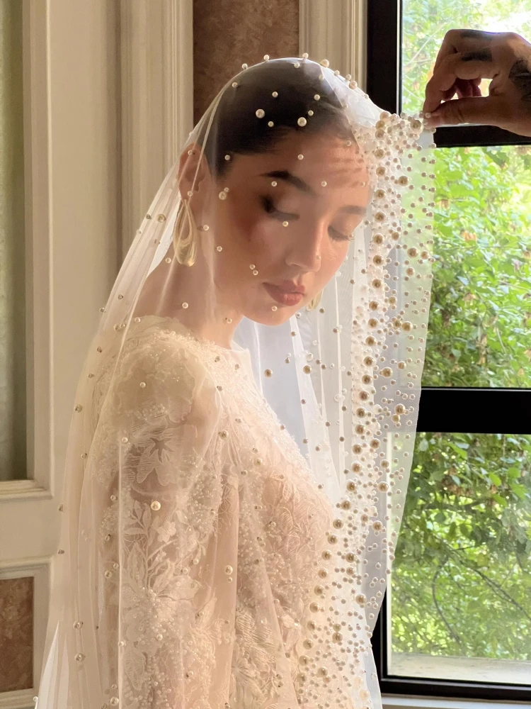 Perły Welon Ślubny Tiulowy 1T Welon Ślubny Elegancki Luksusowy Z Koralikami Welon dla Panny Młodej Welony dla Druhen Bez Grzebienia Na Zamówienie