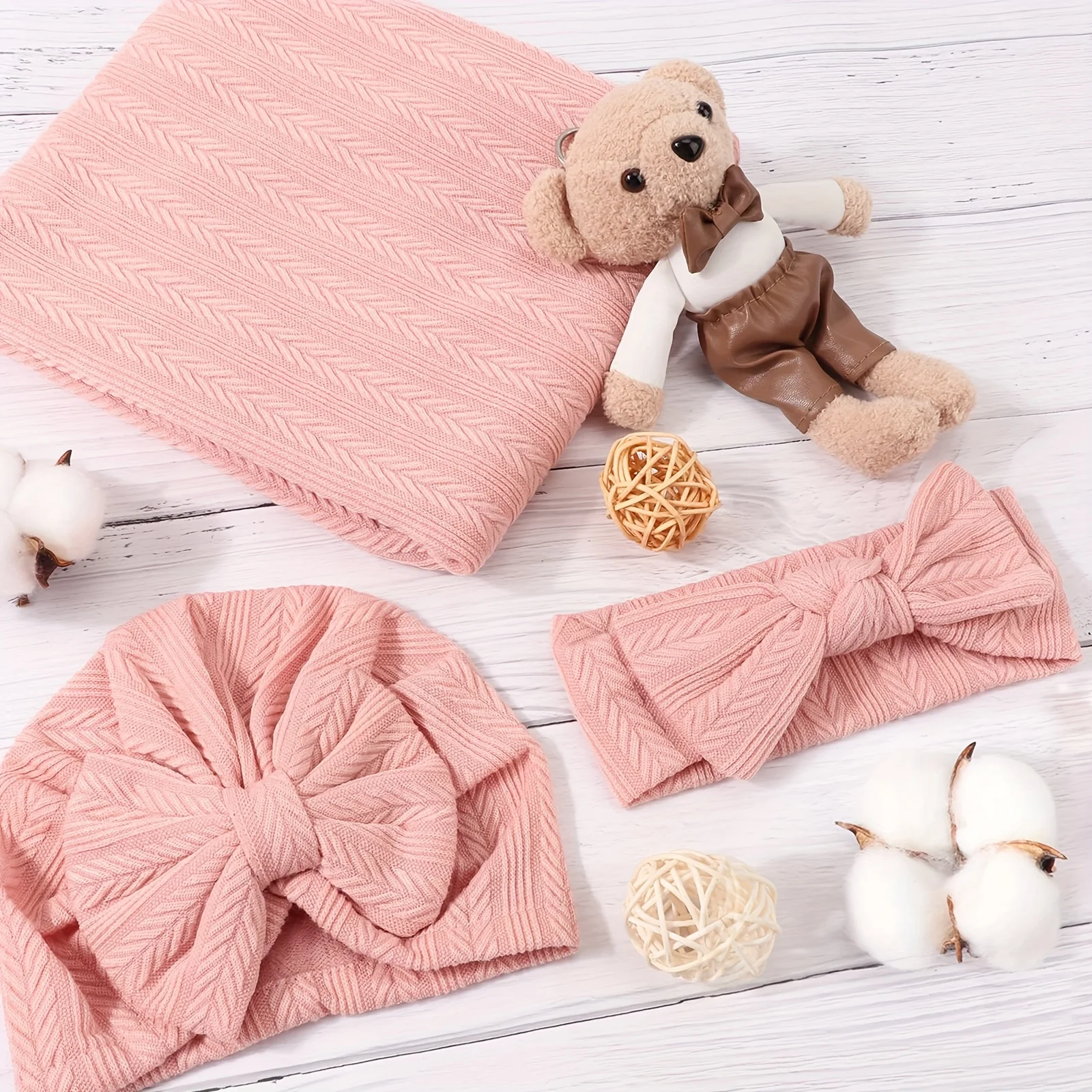 مجموعة أساسيات حديثي الولادة مكونة من 3 قطع: بطانيات وقبعة وعصابة رأس على شكل فيونكة |   ناعمة وصديقة للبشرة وجهاز موسمي لجميع الأطفال.